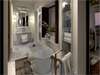 Hemingways Resort -Bathroom 